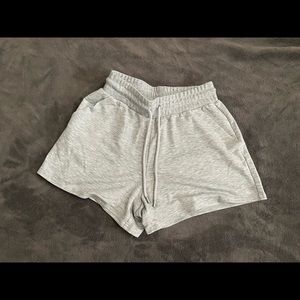 Alo yoga dreamy shorts